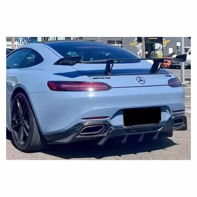 Diffuseur Arrière Mercedes R190 Coupe Look AMG GT Carbone a 1 480,18 € TCM0380 chez CAROU TUNING