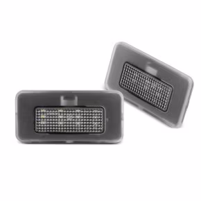 Lumières LED de Licence Arrière pour Tesla S 2016-2020 et X 2015-2020 à  57,84 €  Chez CAROU TUNING CONCEPT en GuadeloupeLumières LED de Licence Arrière pour Tesla S 2016-2020 et X 2015-2020
