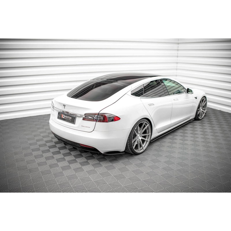 REAR VALANCE Tesla Model S Facelift a 410,46 € uniw-TE-MODELS-1F-RS1G*5818 chez CAROU TUNING