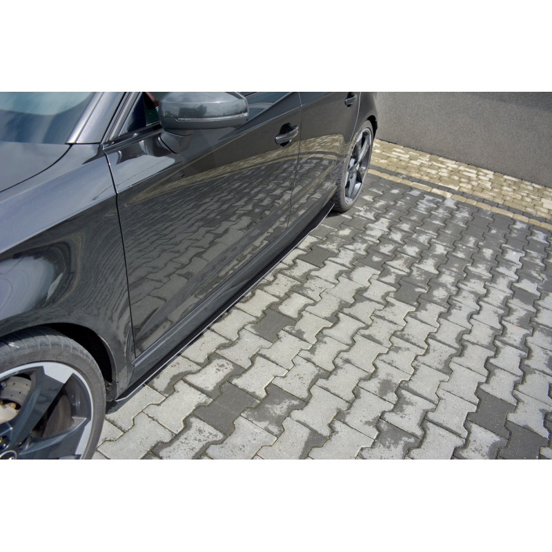 Racing Side Skirts Diffusers V.1AUDI Audi RS3 8V FL Sportback a 357,56 € uniw-AU-RS3-8VF-CNC-SD1A*7623 chez CAROU TUNING