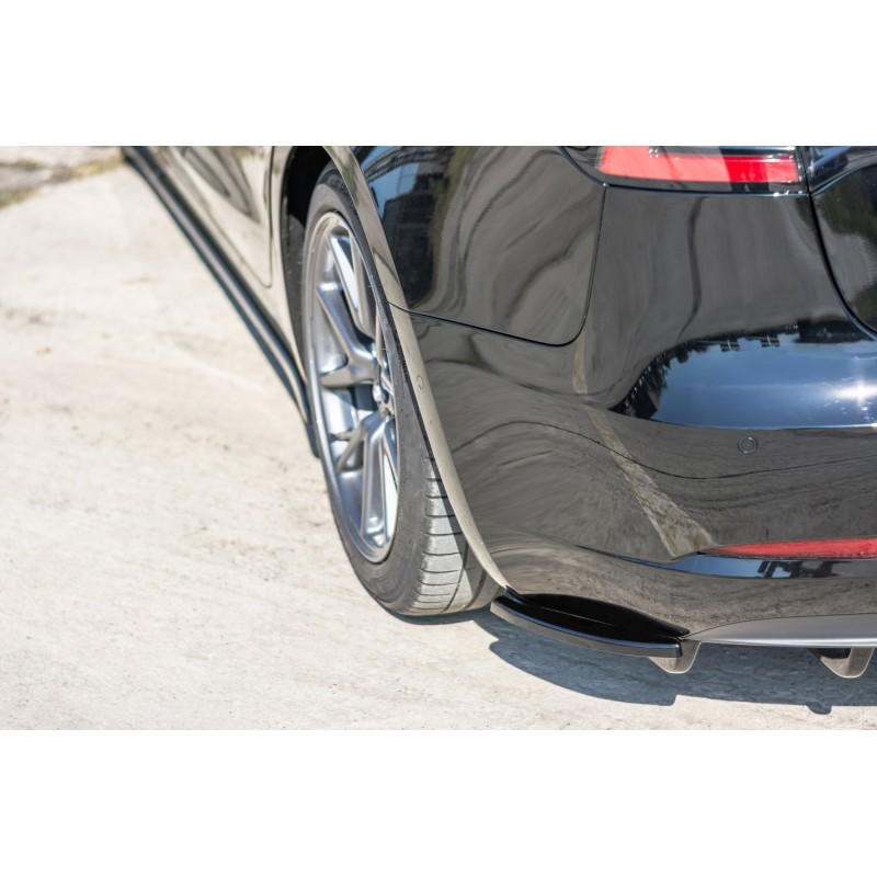 Rear Side Splitters Tesla Model 3 a 188,30 € uniw-TE-MODEL3-1-RSD1G*8753 chez CAROU TUNING