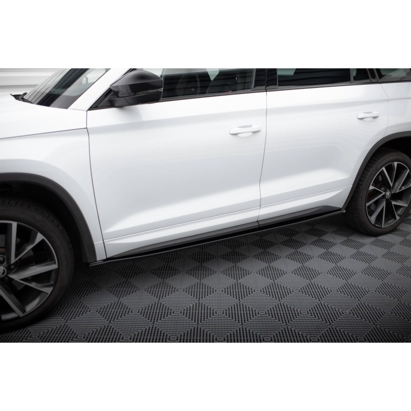 Side Skirts Diffusers Skoda Kodiaq Mk1 Sportline/RS a 421,03 € uniw-SK-KO-1-SL-SD2G*9383 chez CAROU TUNING