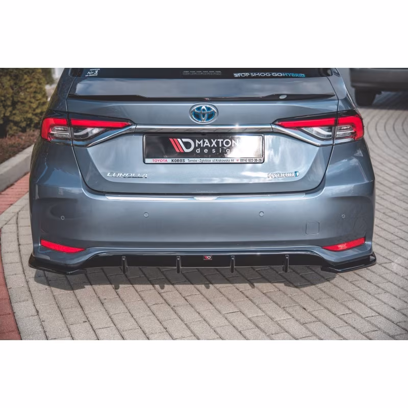 Rear Side Splitters Toyota Corolla XII Sedan a 188,30 € uniw-TO-CO-12-S-RSD1G*9616 chez CAROU TUNING