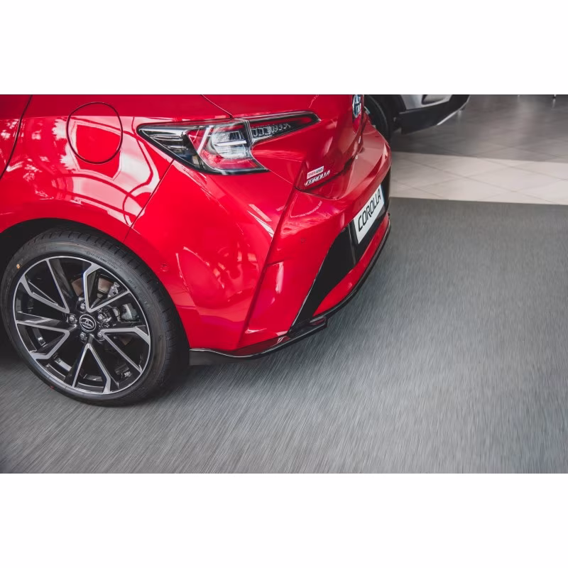 Rear Splitter Toyota Corolla XII Hatchback a 421,03 € uniw-TO-CO-12-HB-RD1G*9656 chez CAROU TUNING