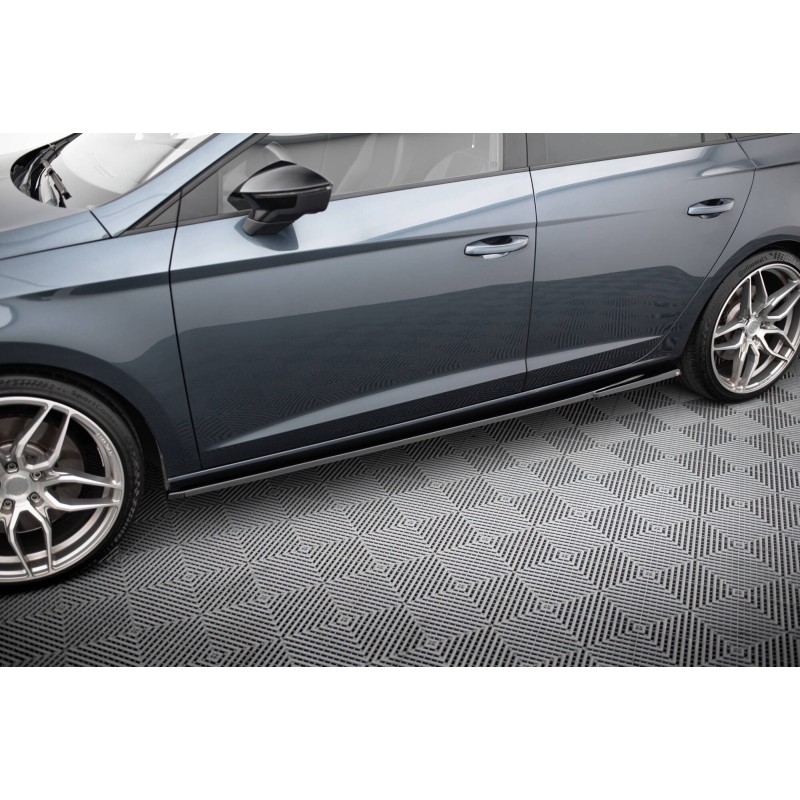 Side Skirts Diffusers V.5 Seat Leon Cupra / FR Mk3 FL a 421,03 € uniw-SE-LE-3F-CU-SD5G*10203 chez CAROU TUNING