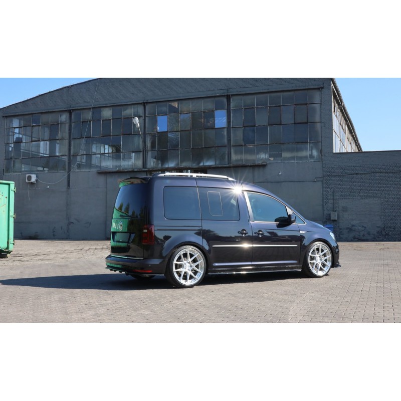 Side Skirts Diffusers Volkswagen Caddy Mk. 4 a 421,03 € uniw-VW-CA-4-SD1G*11001 chez CAROU TUNING