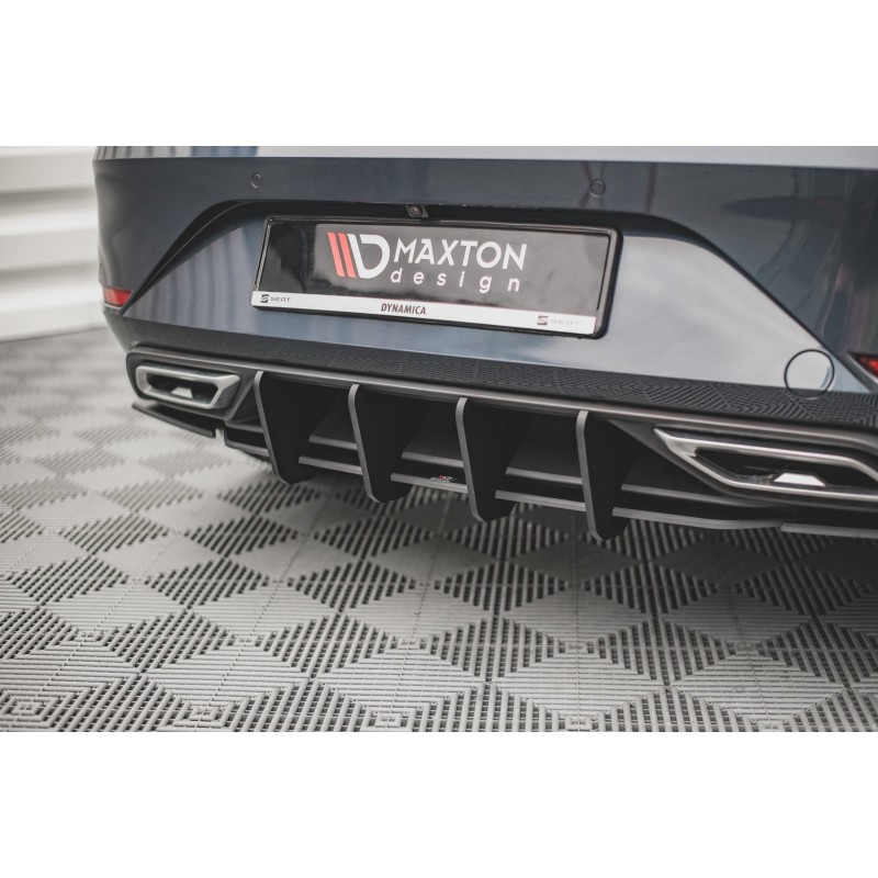Street Pro Rear Diffuser Seat Leon FR Hatchback Mk4 a 357,56 € uniw-SELE4FRCNC-RS1B*12653 chez CAROU TUNING