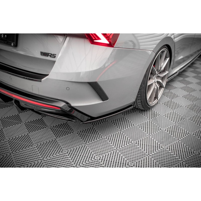 Rear Side Splitters V.3 Skoda Octavia RS Mk4 a 188,30 € uniw-SK-OC-4-RS-RSD3G*14620 chez CAROU TUNING