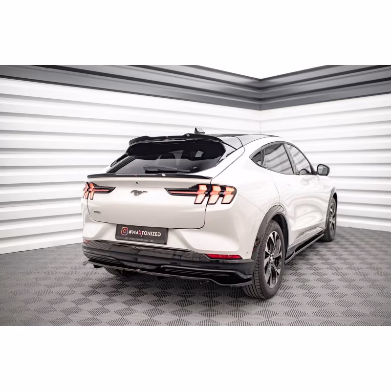 Upper Spoiler Cap Ford Mustang Mach-E Mk1 a 304,67 € uniw-FO-MU-MACHE-1-CAP1G*16095 chez CAROU TUNING