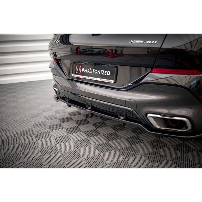 Rear Splitter (with vertical bars) V.2 BMW X6 M-Pack G06 a 526,82 € uniw-BM-X6-06-MPACK-RD3G+RD4G*16543 chez CAROU TUNING