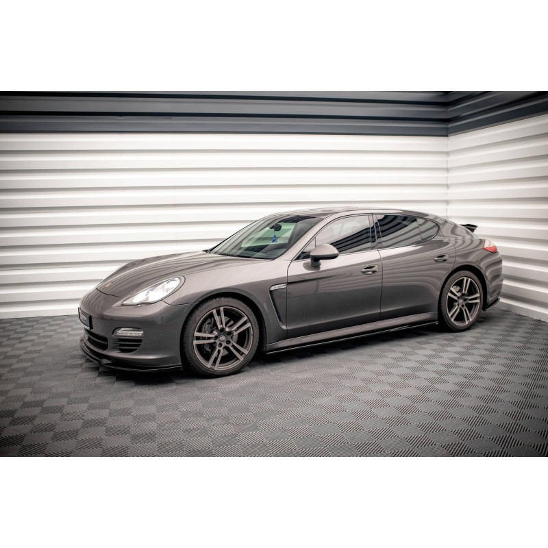 Side Skirts Diffusers V.1 Porsche Panamera / Panamera Diesel / Panamera Turbo 970 a 421,03 € uniw-PO-PA-970-SD1G*17232 chez CAROU TUNING