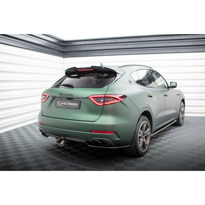 Rear Splitter (with vertical bars) Maserati Levante Mk1 a 526,82 € uniw-MS-LE-1-RD1G+RD2G*18051 chez CAROU TUNING