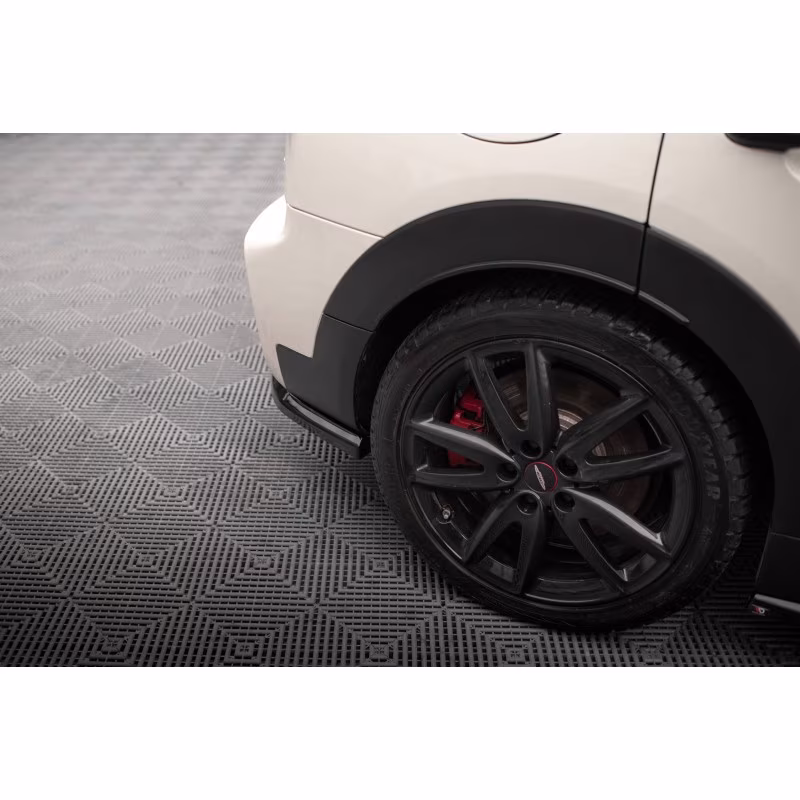Rear Side Splitters Mini Cooper Clubman John Cooper Works F54 Facelift a 188,30 € uniw-MC-CM-2F-JCW-RSD1G*18139 chez CAROU TUNING