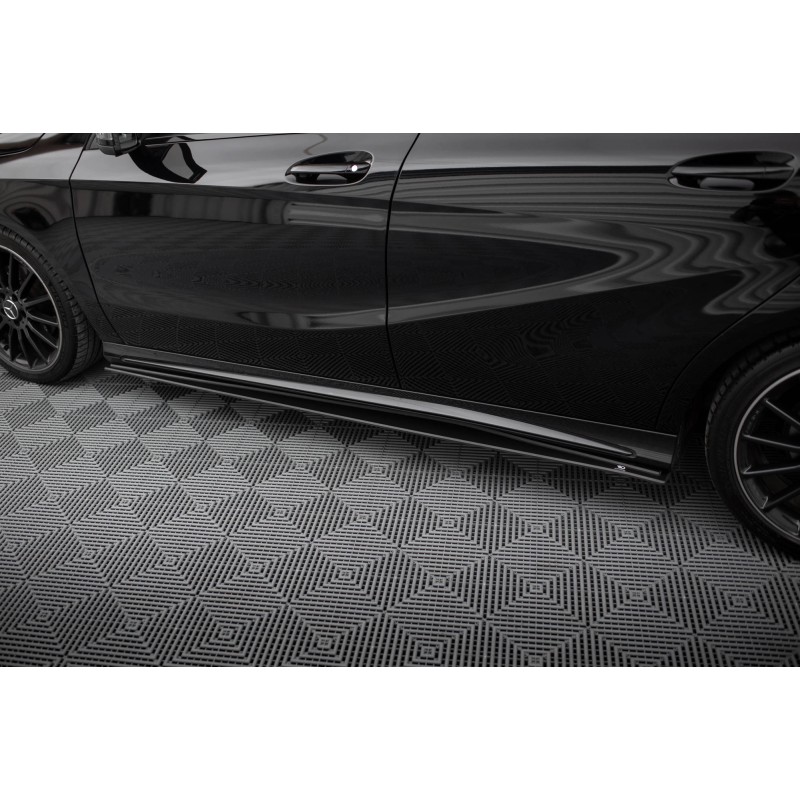 Street Pro Side Skirts Diffusers Mercedes-Benz A AMG-Line W176 Facelift a 357,56 € uniw-MEA176FAMGLINECNC-SD1B*18979 chez CAROU TUNING