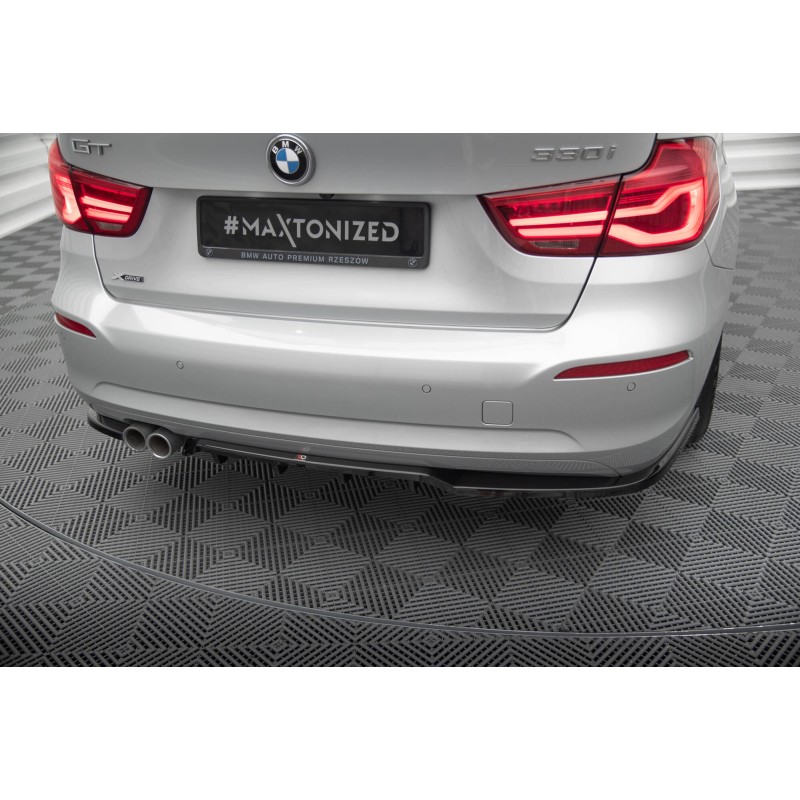 Rear Splitter (with vertical bars) BMW 3 GT F34 Facelift a 526,82 € uniw-BM-3-34F-GT-RSD1G+RD1G*19430 chez CAROU TUNING