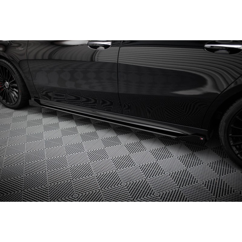 Side Flaps Mercedes-AMG A35 W177 Facelift a 124,83 € uniw-MEA177F35CNC-SF1G*19926 chez CAROU TUNING