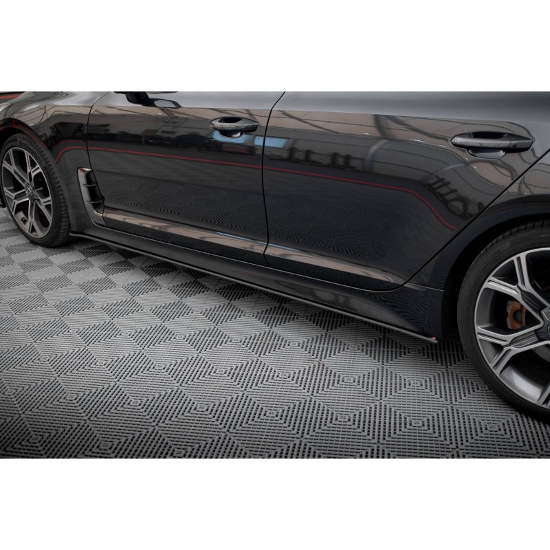 Street Pro Side Skirts Diffusers Kia Stinger GT / GT-Line / Standard Mk1 a 357,56 € uniw-KIST1GTLINECNC-SD1B*20085 chez CAROU TUNING