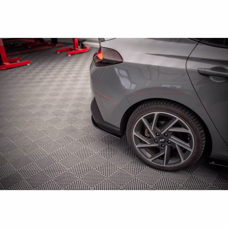 Street Pro Rear Diffuser Hyundai I30 Fastback N-Line Mk3 Facelift a 630,49 € uniw-HYI303FNLINEFBCNC-RS1BRB*20520 chez CAROU TUNING