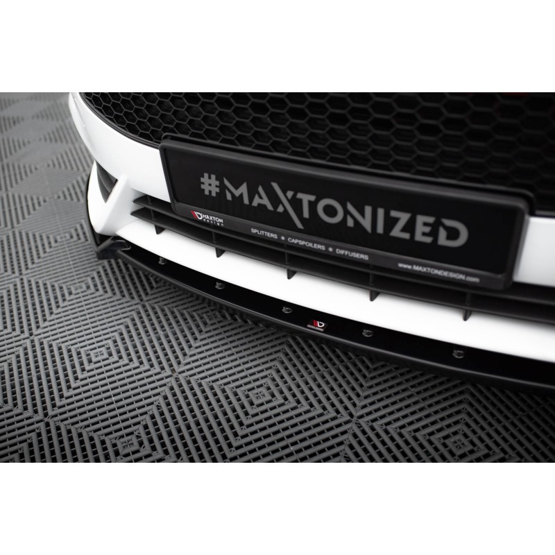 Front Splitter V.4 Ford Fiesta ST Mk7 Facelift a 421,03 € uniw-FO-FI-7F-ST-FD4G*20539 chez CAROU TUNING
