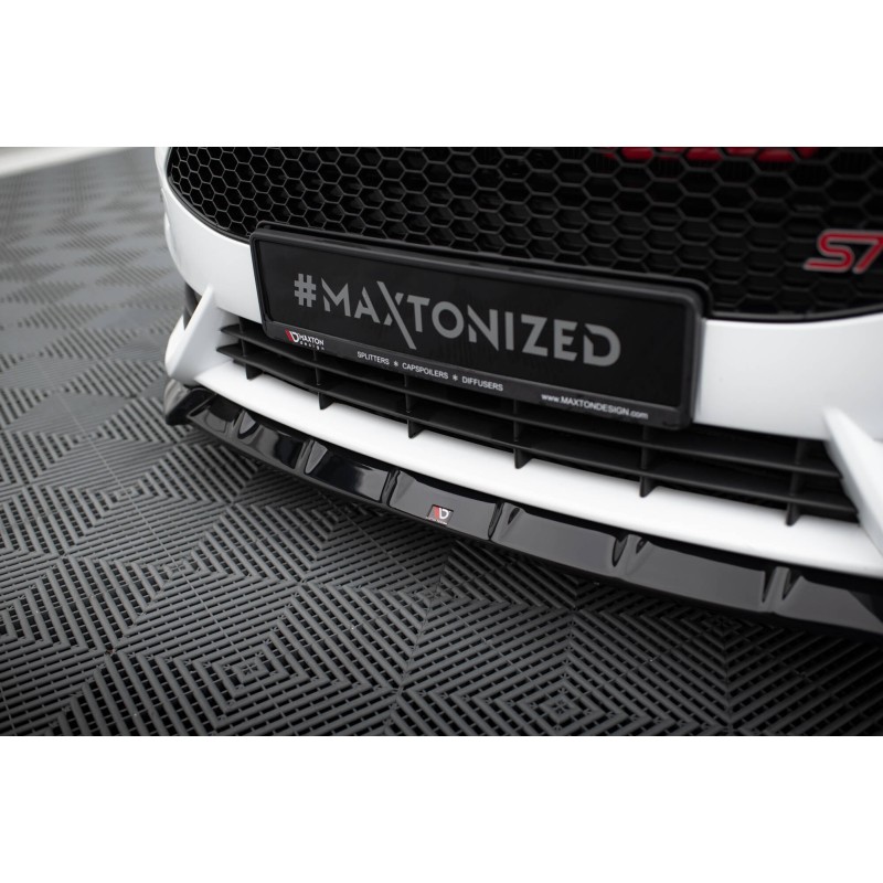 Front Splitter V.6 + Flaps Ford Fiesta ST Mk7 Facelift a 526,82 € uniw-FO-FI-7F-ST-FD6G+FSF1B*21011 chez CAROU TUNING