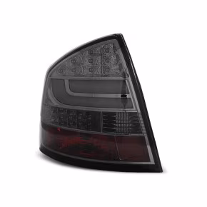  Feux Arrière À Barre Led Fumés Pour Skoda Octavia II Sedan 04-12 à  484,86 €  Chez CAROU TUNING CONCEPT en GuadeloupeFeux Arrière À Barre Led Fumés Pour Skoda Octavia II Sedan 04-12