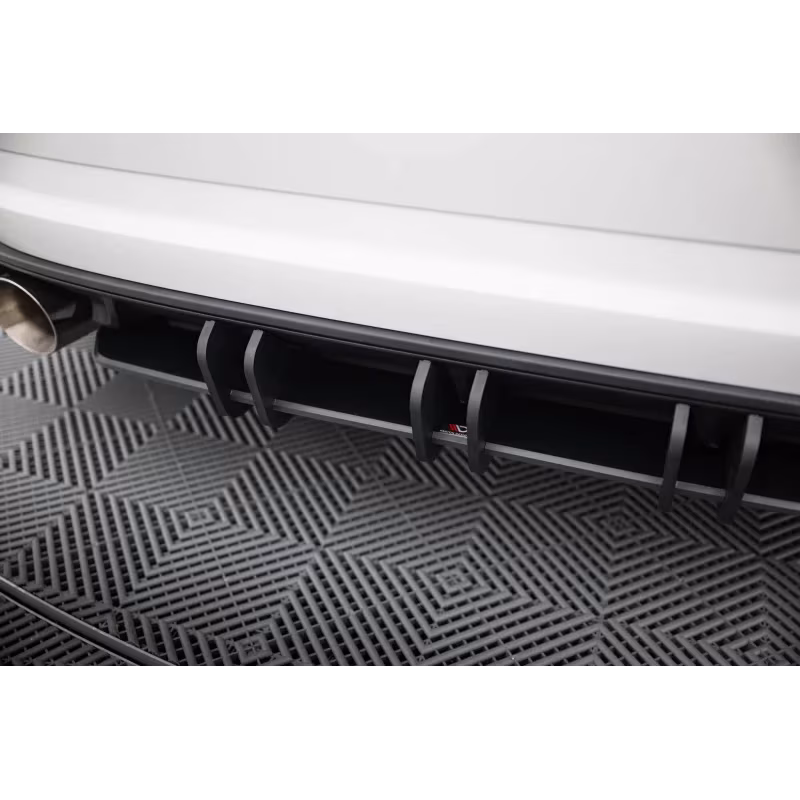 Street Pro Rear Diffuser Volkswagen Jetta GLI Mk7 a 357,56 € uniw-VWJE7GLICNC-RS1B*21105 chez CAROU TUNING
