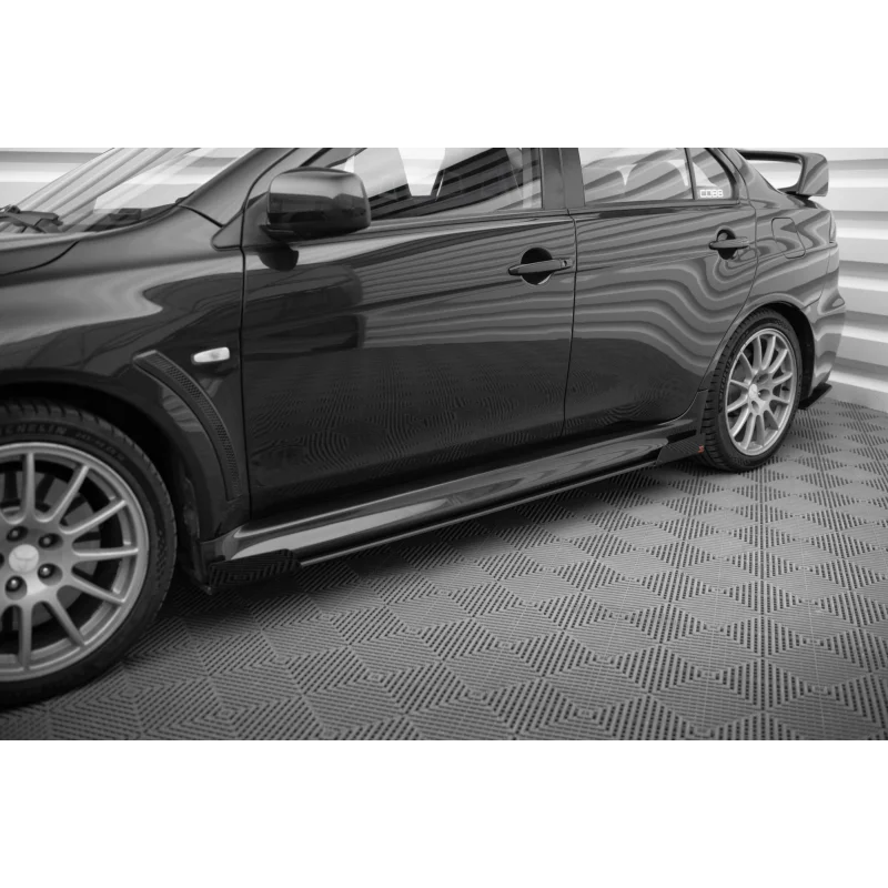 Street Pro Side Skirts Diffusers + Flaps Mitsubishi Lancer EVO X a 482,39 € uniw-MILA10EVOCNC-SD2B+SF1G*21869 chez CAROU TUNING