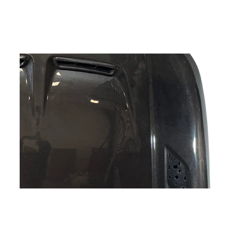 Capot Carbone Range Rover Sport 2023+ L461 Look SVR a 2 146,15 € TCLR044 chez CAROU TUNING