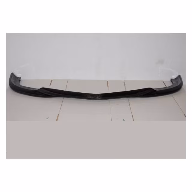 Déflecteur Avant Mercedes W204 07-10 AMG C63 Carbone a 704,64 € TCM0069 chez CAROU TUNING