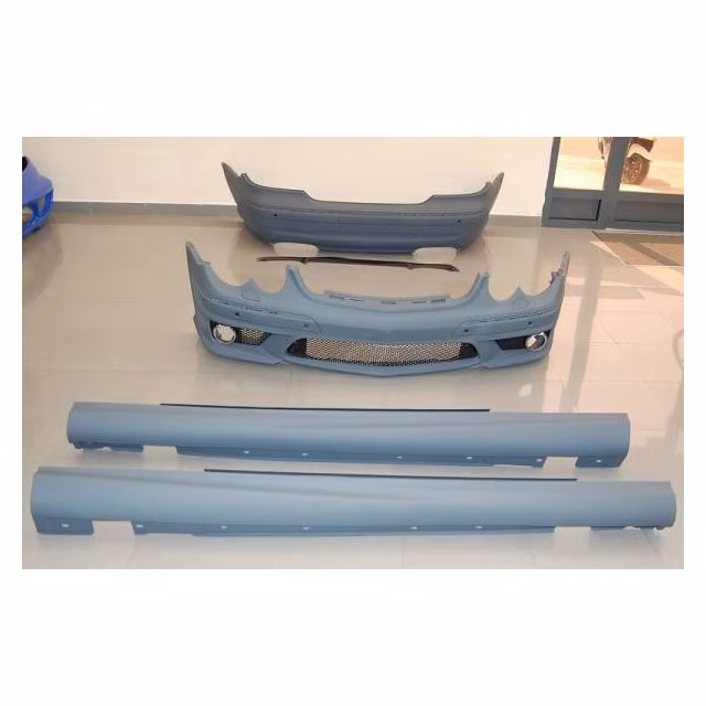Kit De Carrosserie Mercedes W209 Look CLK63 a 2 726,19 € TCM007600750089 chez CAROU TUNING