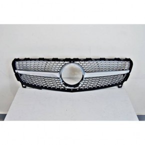 Calandre Mercedes W176 2017 Look Diamond a 234,16 € TCM0148 chez CAROU TUNING