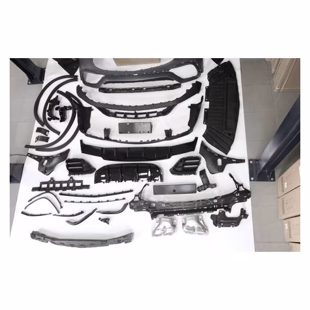 Kit De Carrosserie Mercedes X253 GLC 2019+ Look AMG GLC63 a 2 683,23 € TCM0273 chez CAROU TUNING