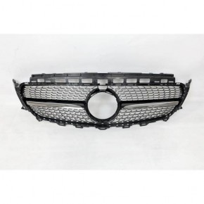 Calandre Mercedes W213 / S213 / C238 Diamond Caméra a 298,61 € TCM0269 chez CAROU TUNING