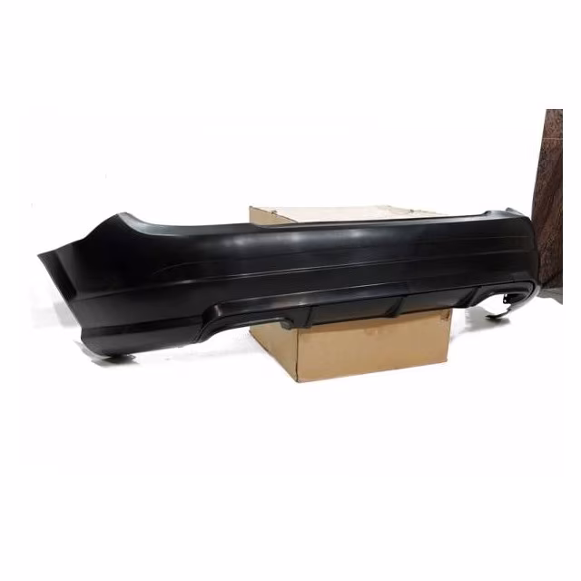 Pare-Choc Arrière Mercedes W204 07-13 2-4P Look AMG C63 ABS a 706,79 € TCM0023 chez CAROU TUNING